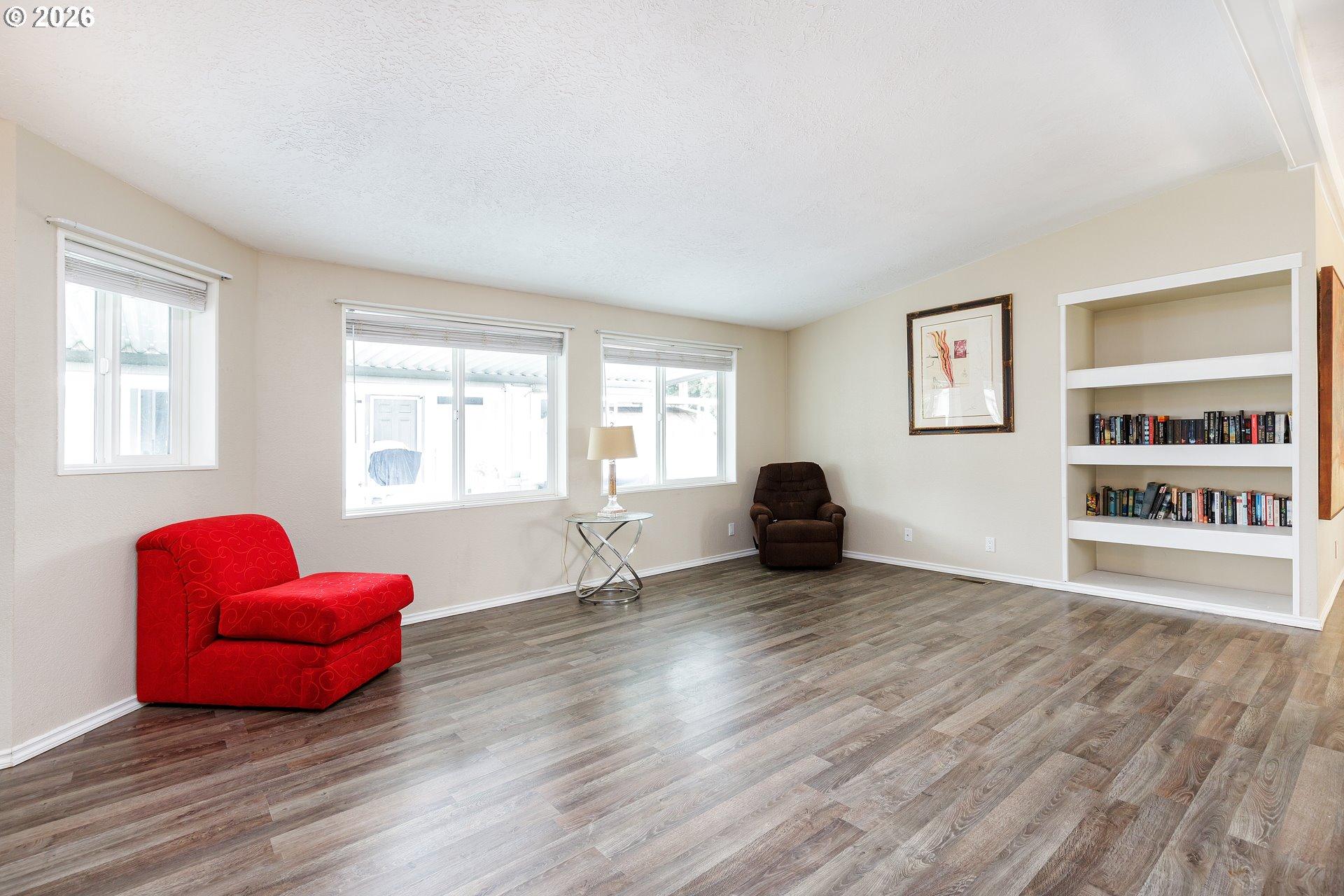 12450 Southwest Fischer Road, Unit 103 Portland, OR 97224 - Photo 12 of 38 Gallery Image 12