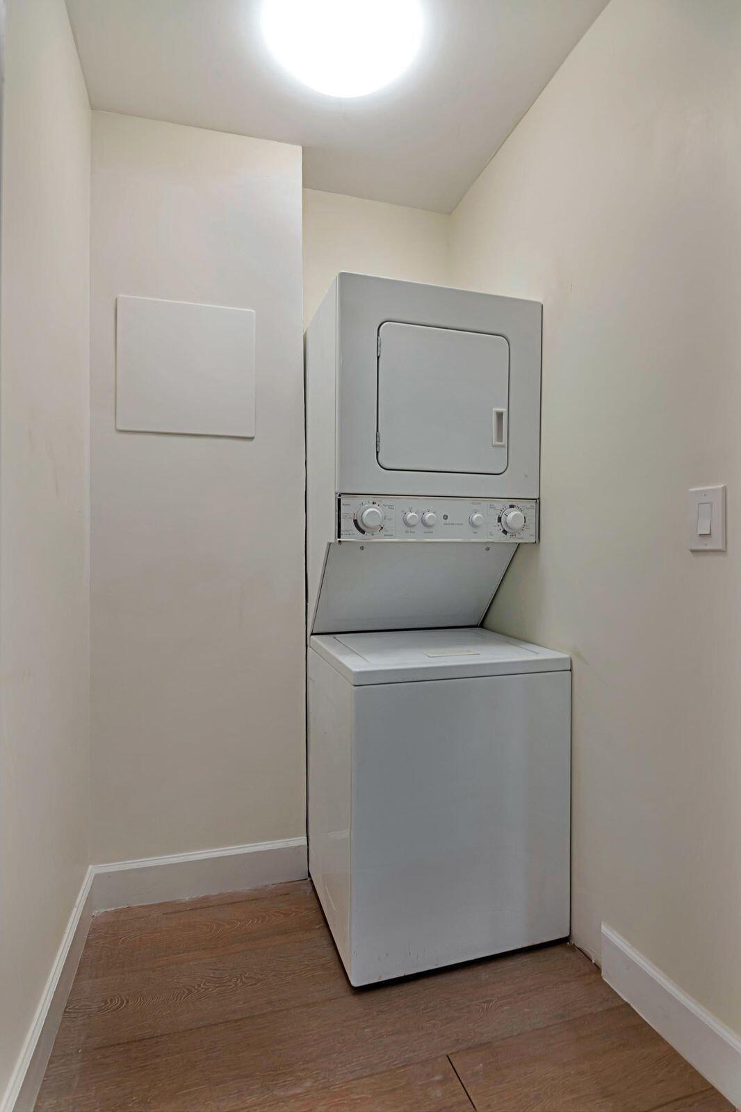 959 Southwest 18th Street, Unit E Boca Raton, FL 33486 - Photo 13 of 13 20250429020143446588000000-o-2