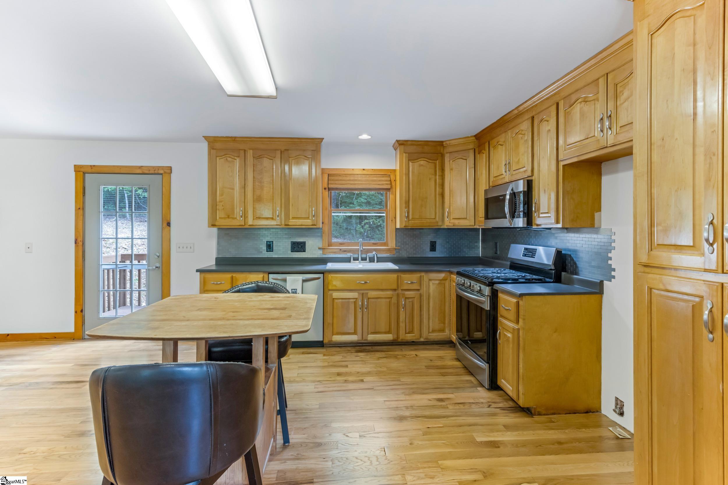 155 Shepherd Springs Drive Cleveland, SC 29635 - Photo 11 of 33