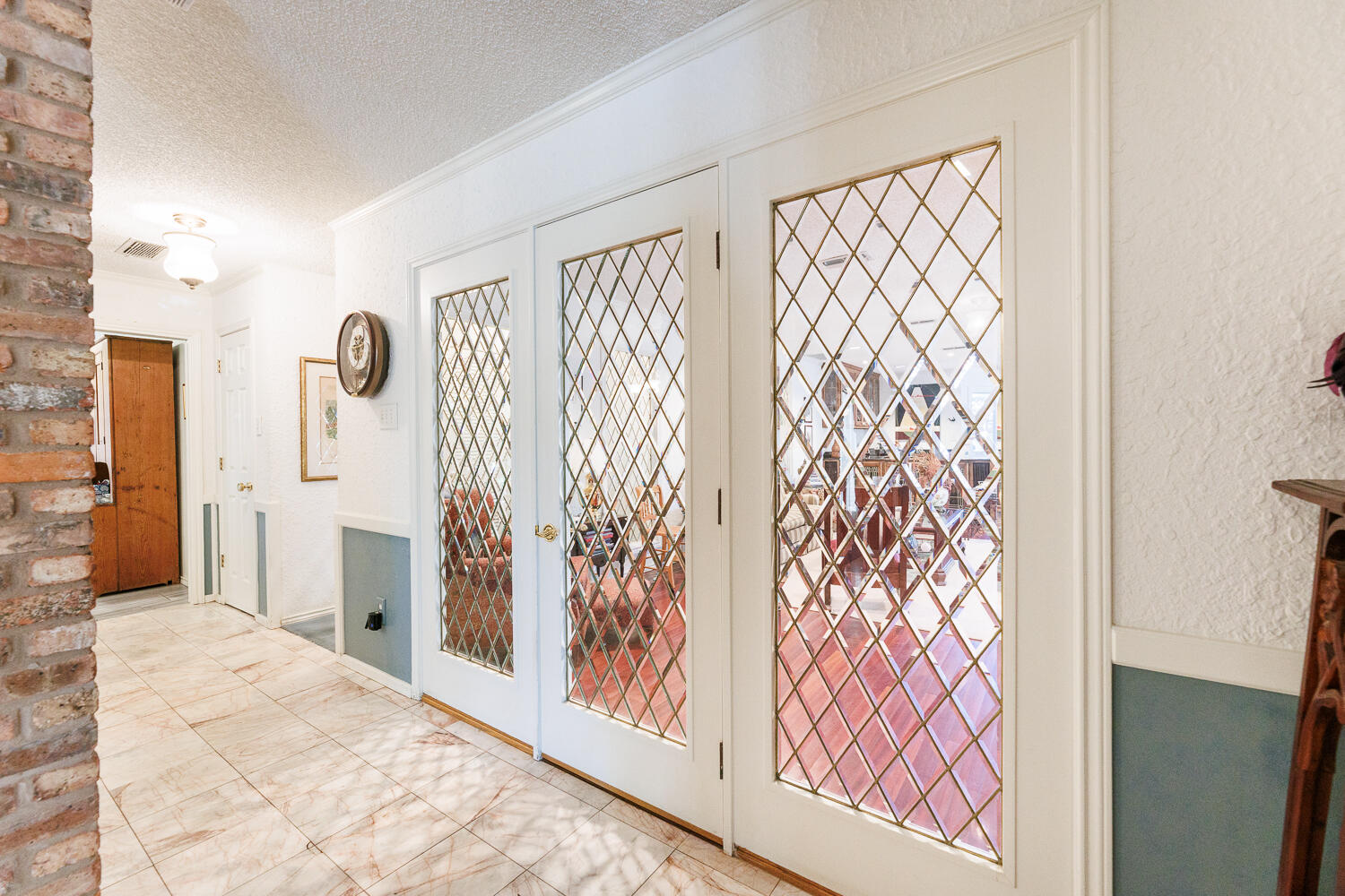 305 Wayne Avenue Lubbock, TX 79416 - Photo 7 of 105 .