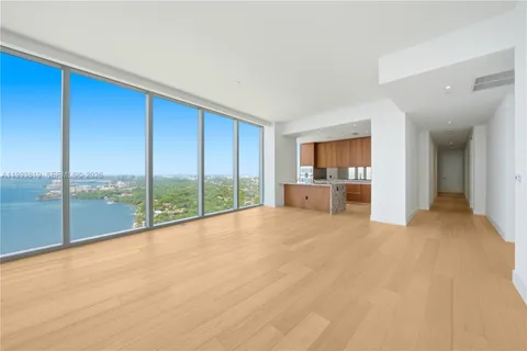 $5,999,999 | 175 Southeast 25th Road, Unit 3102, Miami, FL 33129