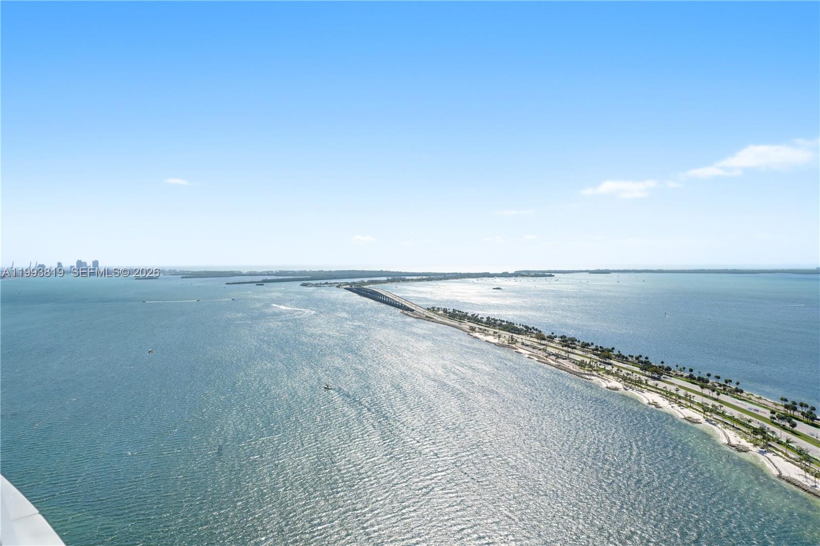 175 Southeast 25th Road, Unit 3102 Miami, FL 33129 - Photo 21 of 44