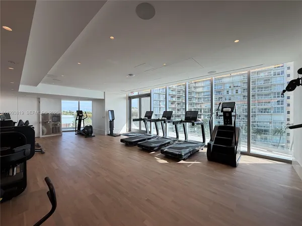 $5,999,999 | 175 Southeast 25th Road, Unit 3102, Miami, FL 33129