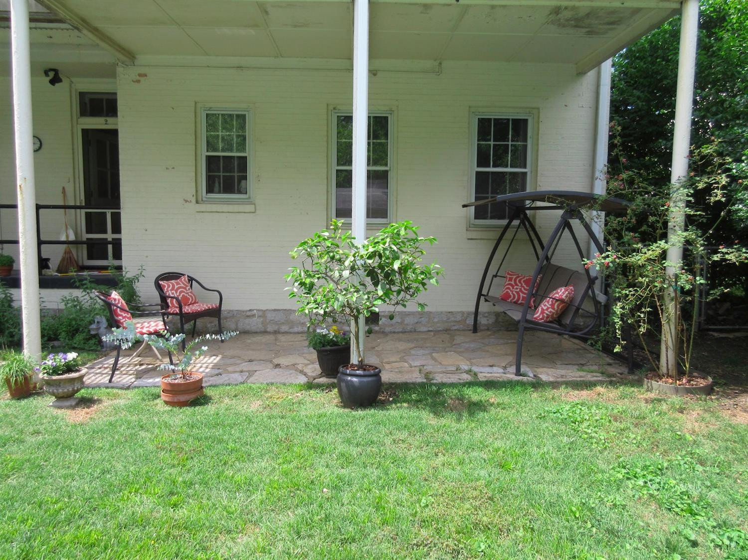 238 McDowell Road, Unit 2 Lexington, KY 40502 - Photo 32 of 32 Listing Photo