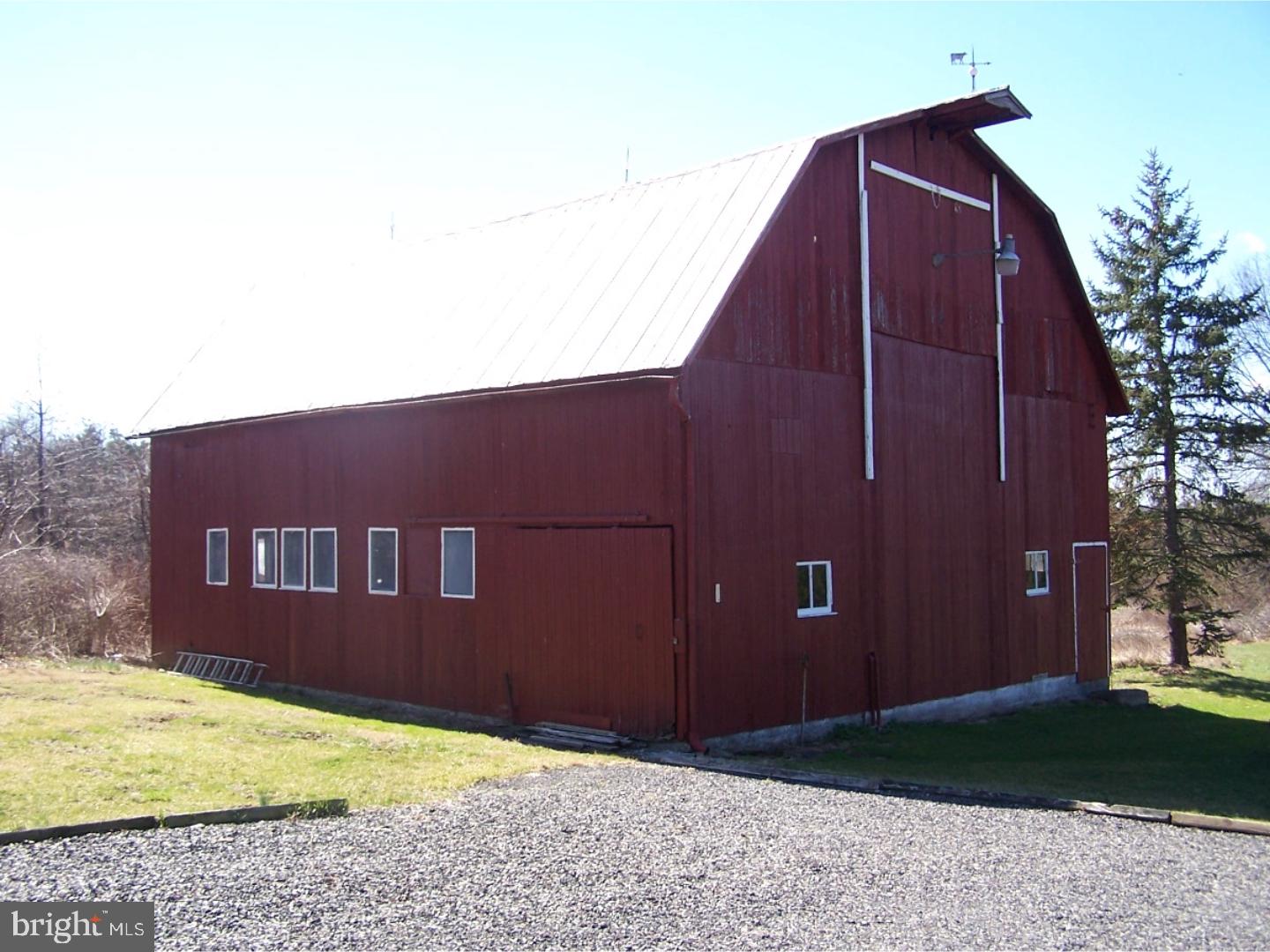 1355 Fennel Road Pennsburg, PA 18073 - Photo 9 of 22