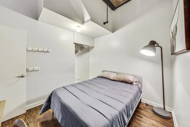 $3,995 | 1111 West 14th Place, Unit 328, Chicago, IL 60608