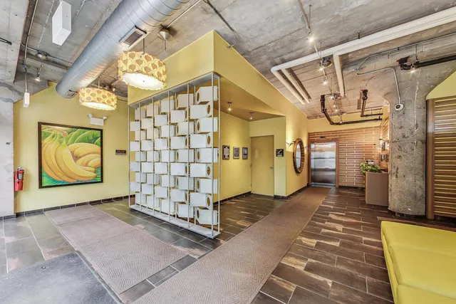 $3,995 | 1111 West 14th Place, Unit 328, Chicago, IL 60608