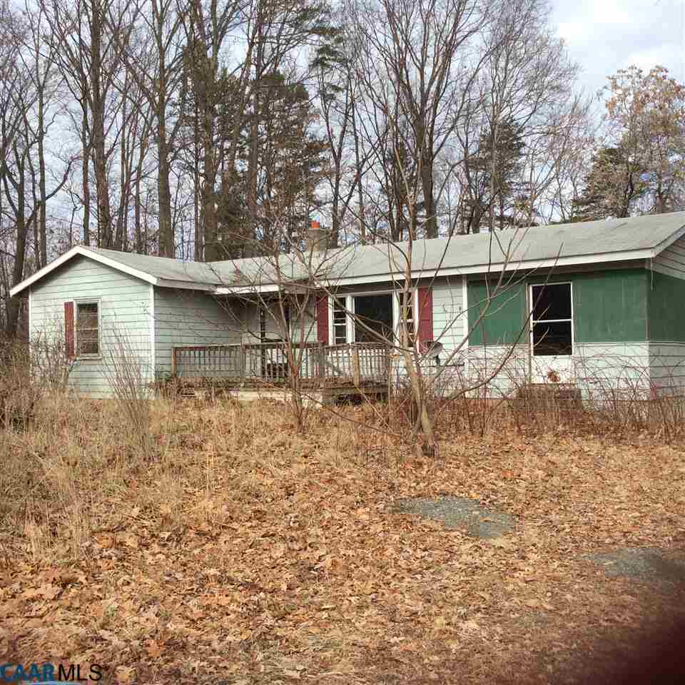 7271 Amicus Road Ruckersville, VA 22968 - Photo 3 of 3 a front view of a house with garden