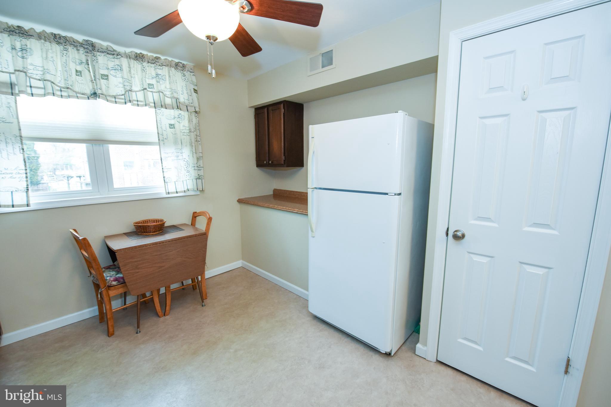 12133 Barbary Road Philadelphia, PA 19154 - Photo 10 of 24