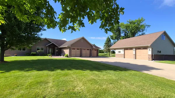 $612,500 | 206220 Rusty Road, Stratford, WI 54484