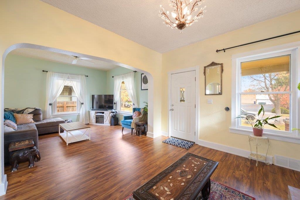 4517 North Post Street Spokane, WA 99205 - Photo 3 of 31 Gallery Image 3