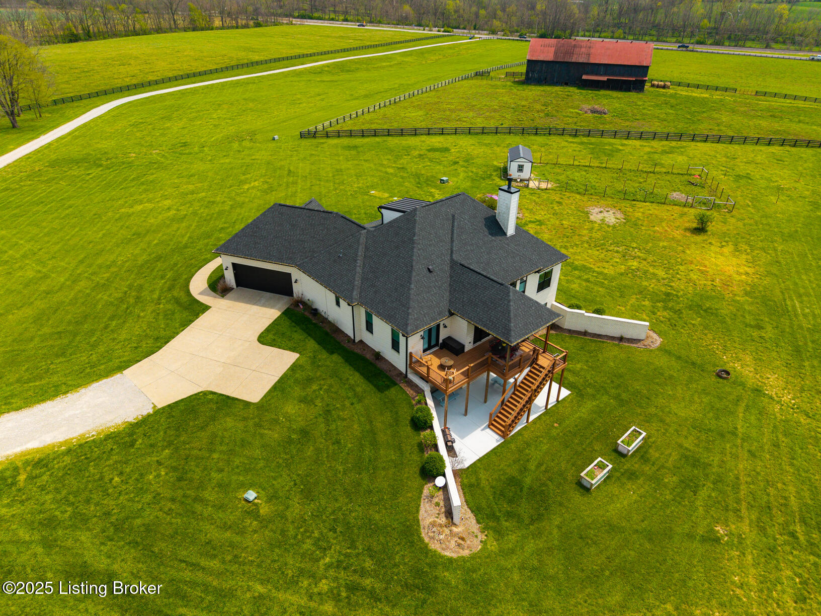 1660 Cropper Road Shelbyville, KY 40065 - Photo 45 of 61 DJI_20250419133855_0342_D