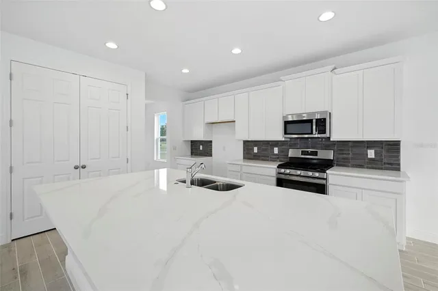 $789,990 | 5843 Sierra Crown Street, Mount Dora, FL 32757