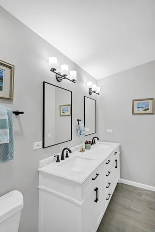 $325,000 | 2321 Meadows Lane, Round Lake Beach, IL 60073