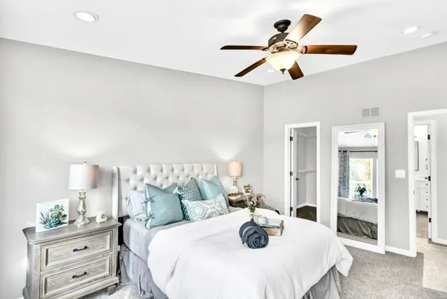 $325,000 | 2321 Meadows Lane, Round Lake Beach, IL 60073