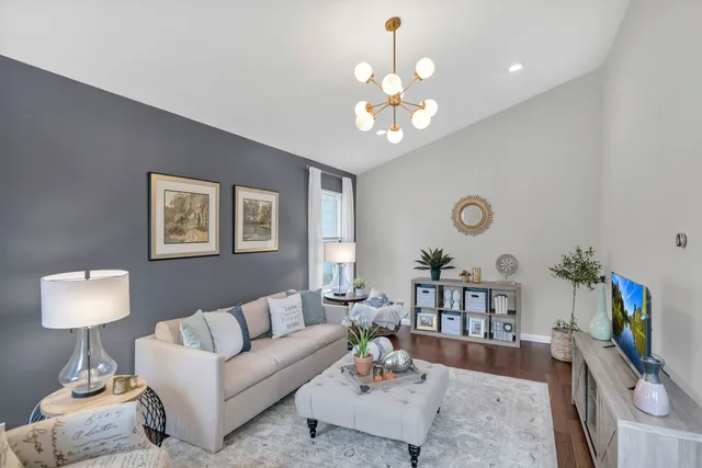 $325,000 | 2321 Meadows Lane, Round Lake Beach, IL 60073