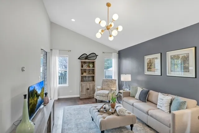 $325,000 | 2321 Meadows Lane, Round Lake Beach, IL 60073