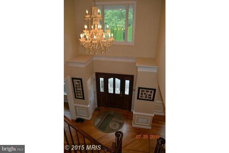12801 Travilah Road Potomac, MD 20854 - Photo 14 of 30 foyer