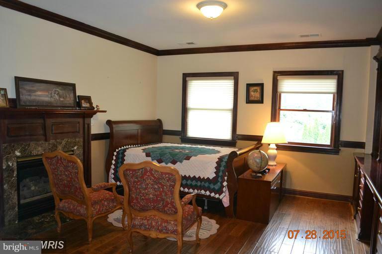 12801 Travilah Road Potomac, MD 20854 - Photo 23 of 30 Bedroom