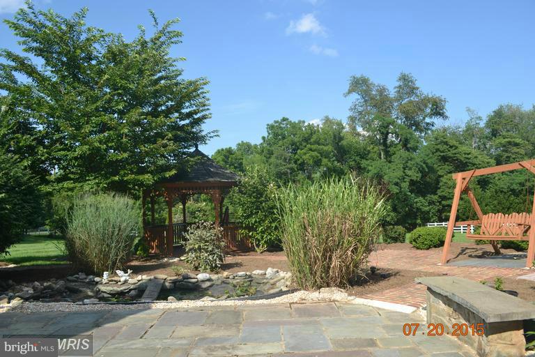 12801 Travilah Road Potomac, MD 20854 - Photo 9 of 30 View