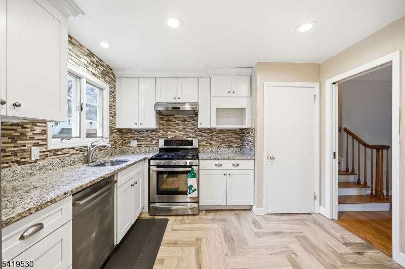 4 Briarcliff Road Morris Plains, NJ 07950 - Photo 12 of 30