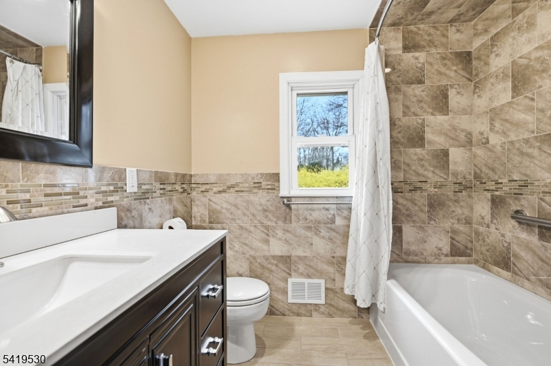 4 Briarcliff Road Morris Plains, NJ 07950 - Photo 14 of 30