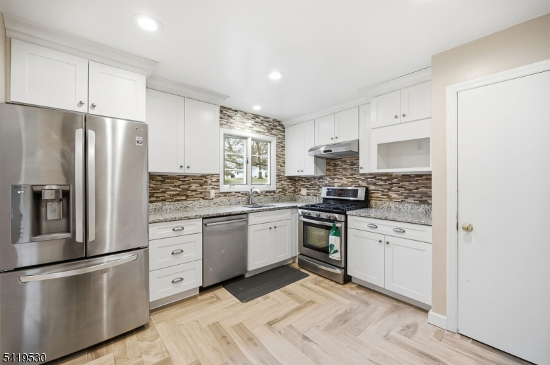 4 Briarcliff Road Morris Plains, NJ 07950 - Photo 10 of 30