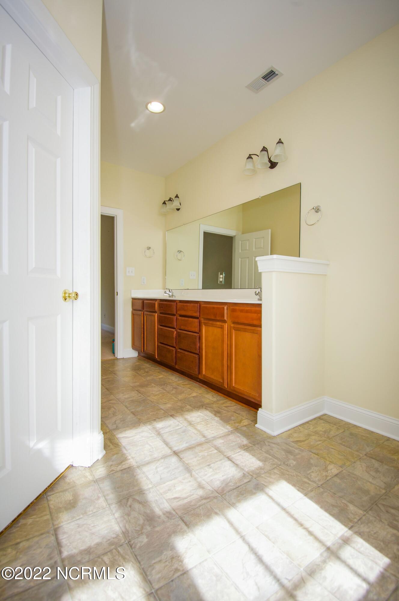 707 Harther Drive Jacksonville, NC 28540 - Photo 34 of 59 Harther 37