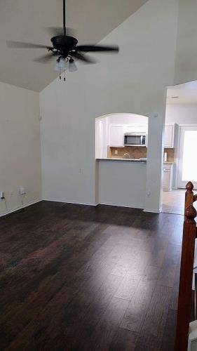 1107 Par Four San Antonio, TX 78221 - Photo 8 of 21