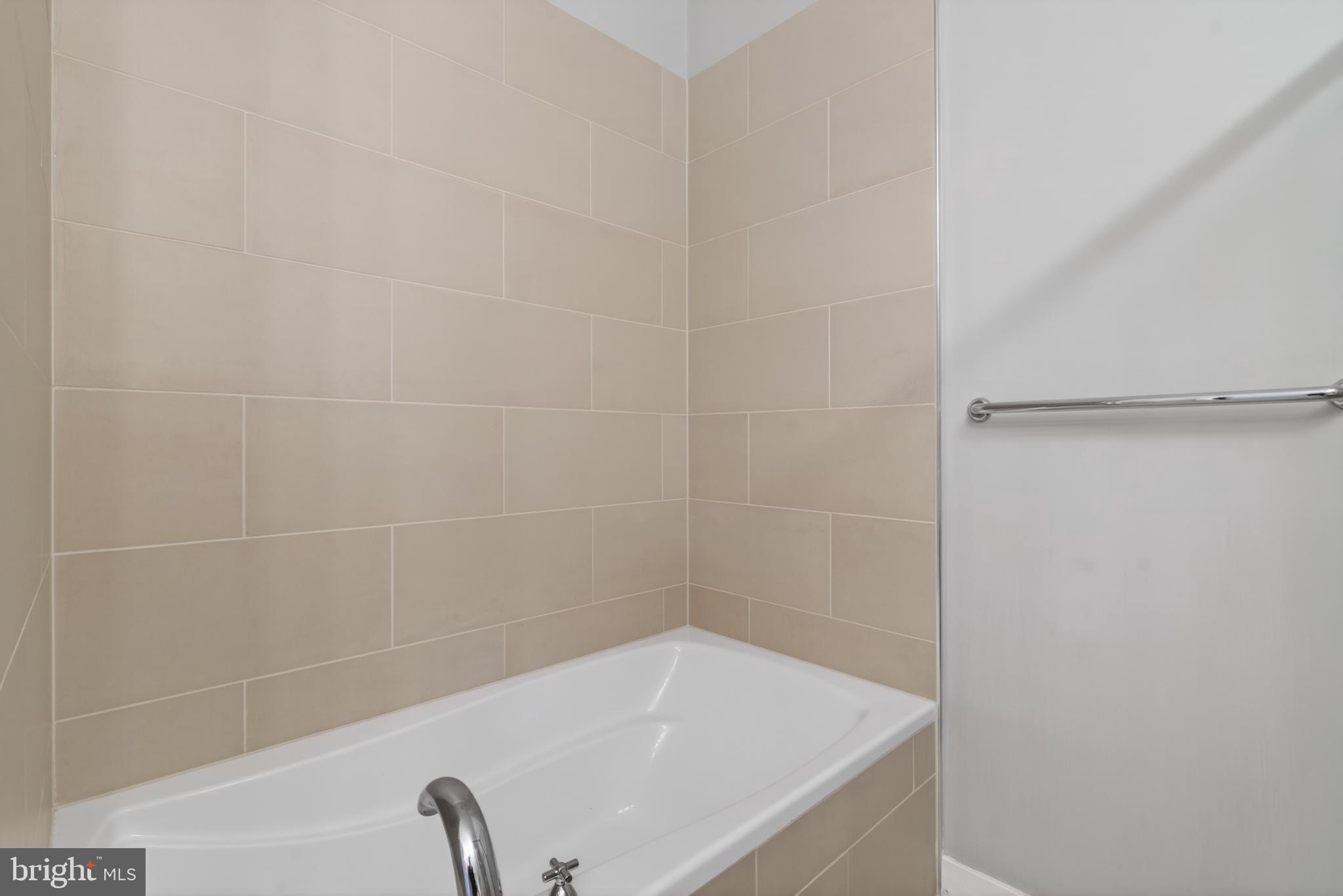 12025 New Dominion Parkway, Unit 304 Reston, VA 20190 - Photo 24 of 43