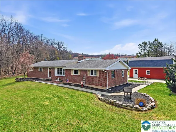 $459,900 | 7462 Camp Meeting Road, New Tripoli, PA 18066