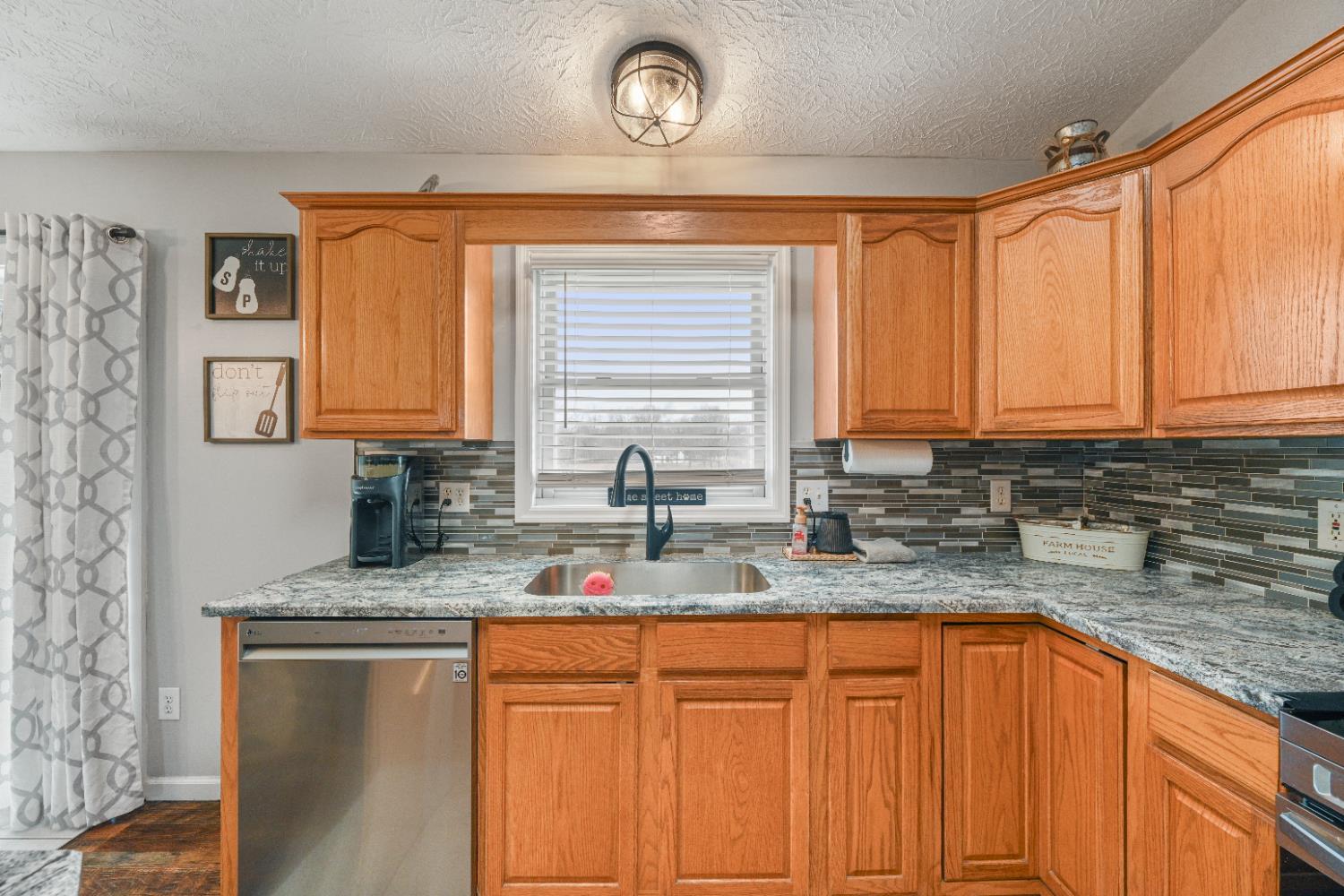 11791 McCrearys Ridge Road Florence, IN 47020 - Photo 14 of 43