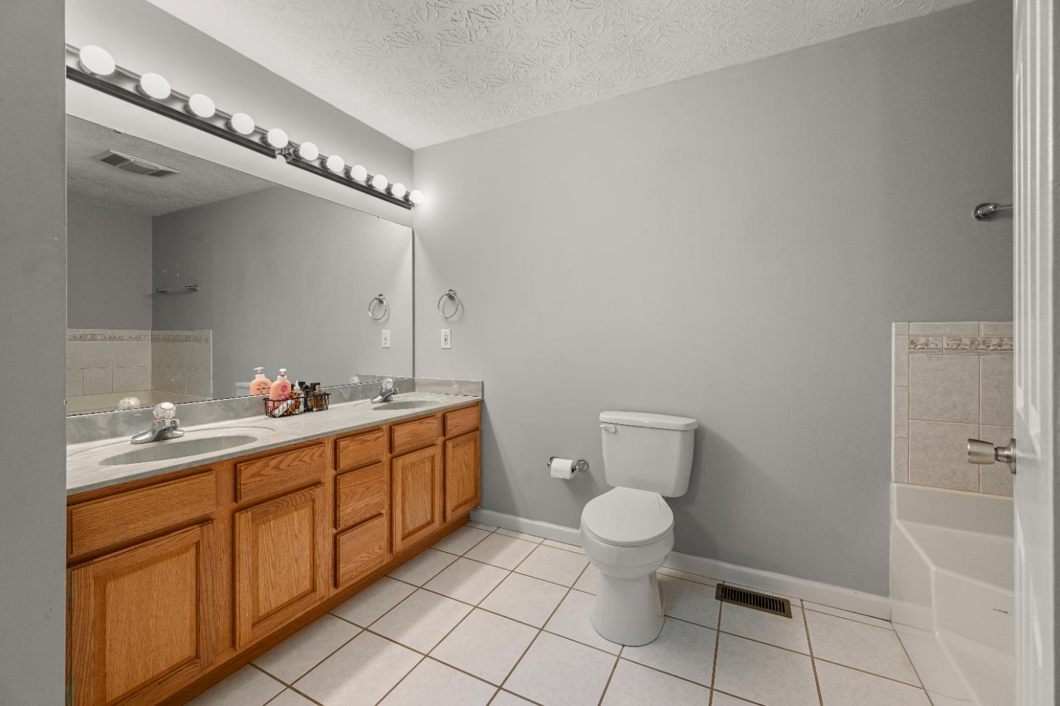 11791 McCrearys Ridge Road Florence, IN 47020 - Photo 21 of 43