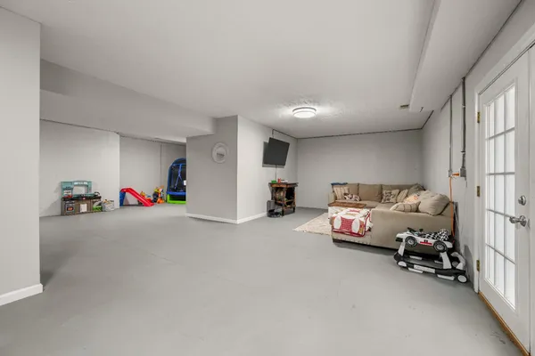 $410,000 | 11791 McCrearys Ridge Road, Florence, IN 47020