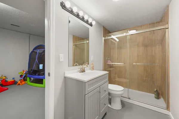 $410,000 | 11791 McCrearys Ridge Road, Florence, IN 47020