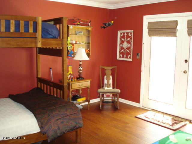 86 Pine Knoll Road Lenox, MA 01240 - Photo 11 of 21 86 Pine Knoll Kids bedroom 009