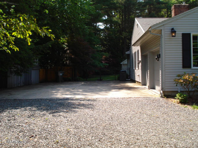 86 Pine Knoll Road Lenox, MA 01240 - Photo 20 of 21 86 Pine Knoll Garage shots 001