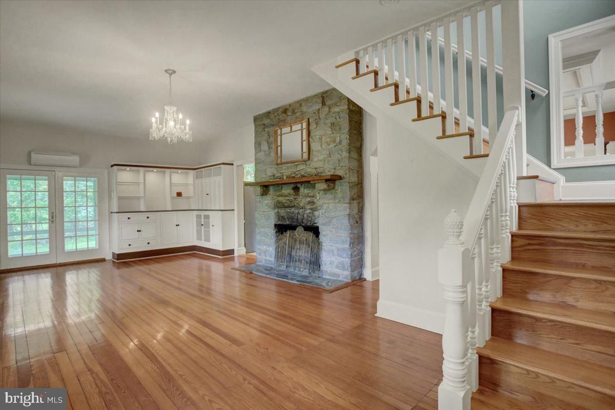 12458 Monterey Lane Blue Ridge Summit, PA 17214 - Photo 20 of 92 Living Room