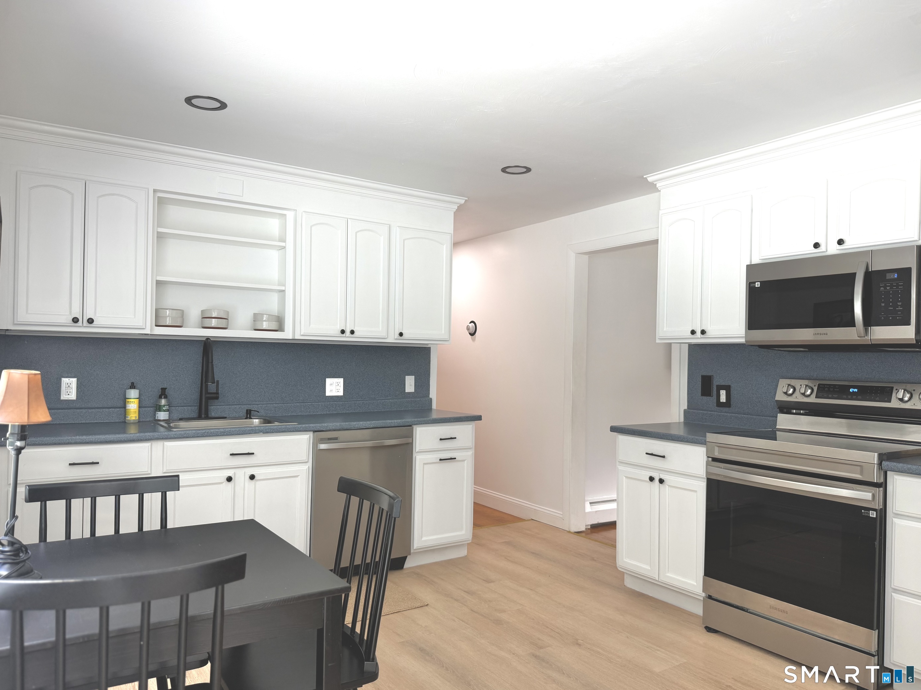 29 Blueberry Hill Road Groton, CT 06340 - Photo 8 of 28 Gallery Image 8