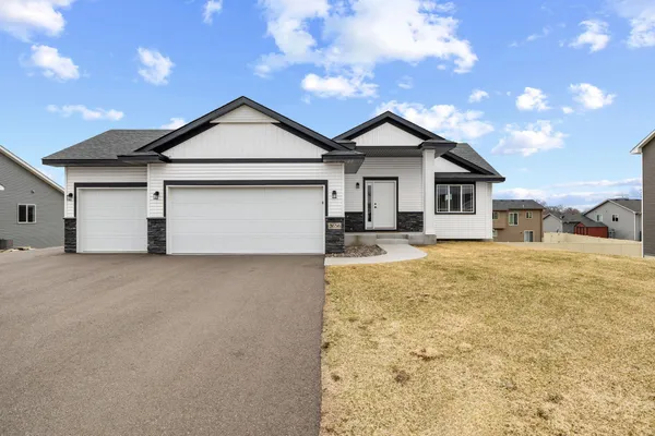 $399,900 | 3656 236th Lane Northwest, St. Francis, MN 55070