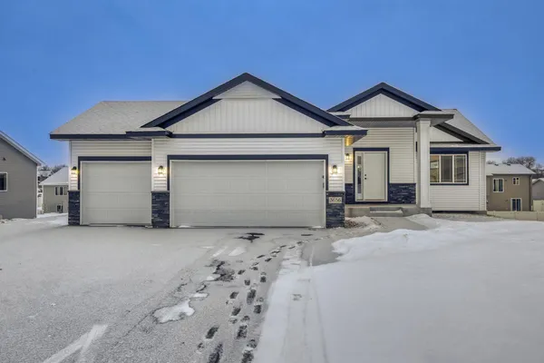 $399,900 | 3656 236th Lane Northwest, St. Francis, MN 55070