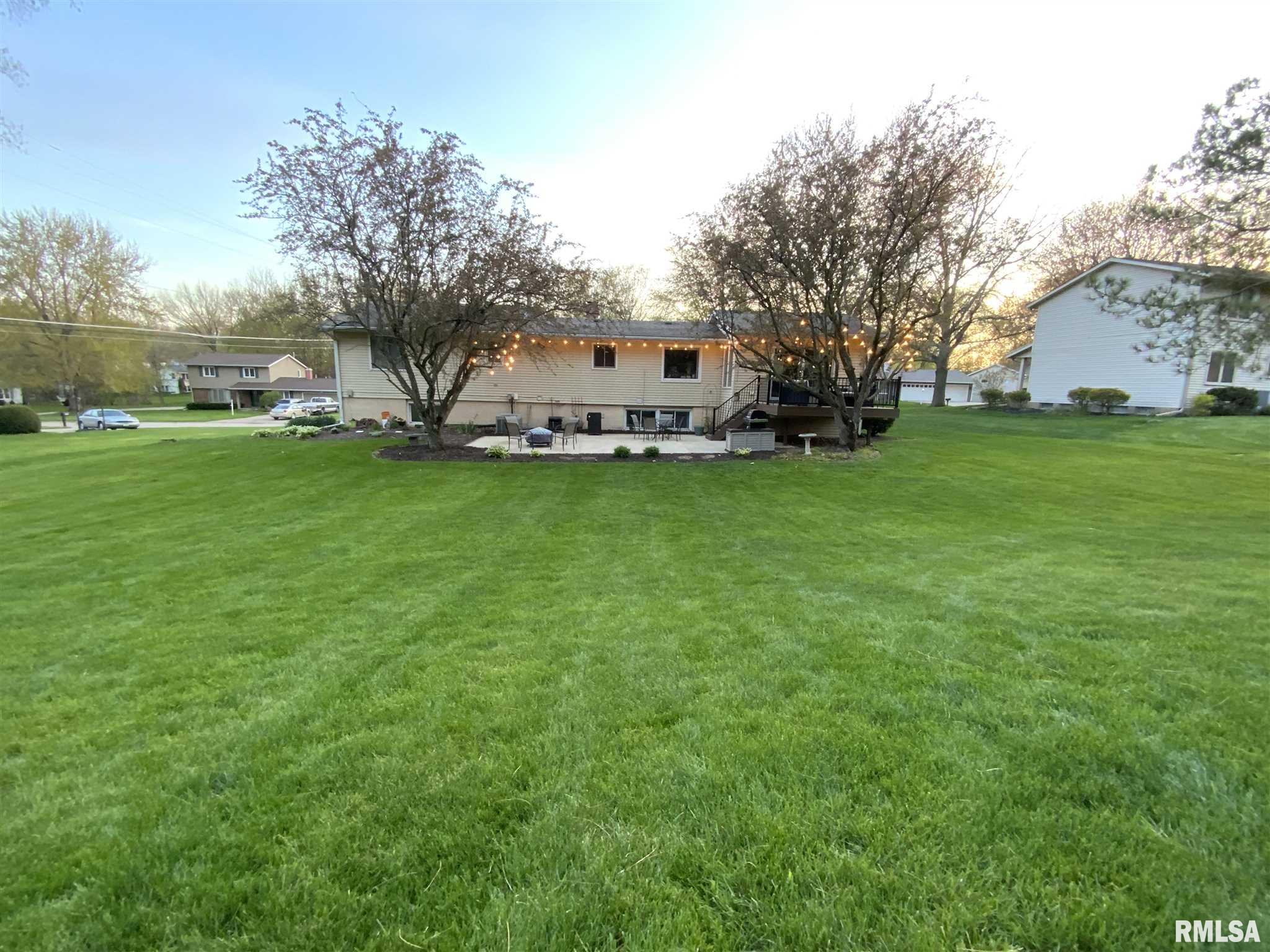 5230 White Post Road Bettendorf, IA 52722 - Photo 3 of 22