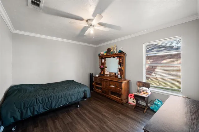 $415,000 | 700 West 3rd Avenue, Corsicana, TX 75110