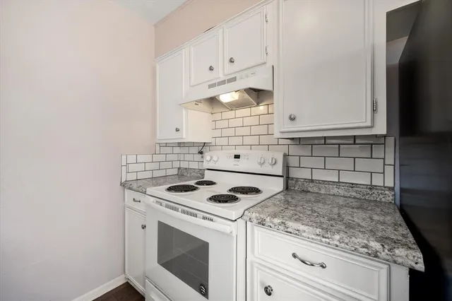 $415,000 | 700 West 3rd Avenue, Corsicana, TX 75110