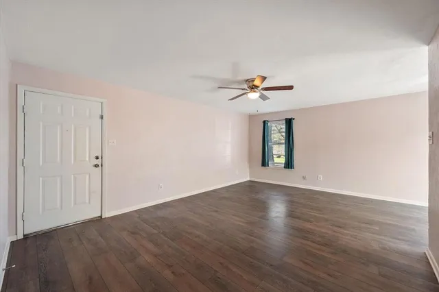 $415,000 | 700 West 3rd Avenue, Corsicana, TX 75110