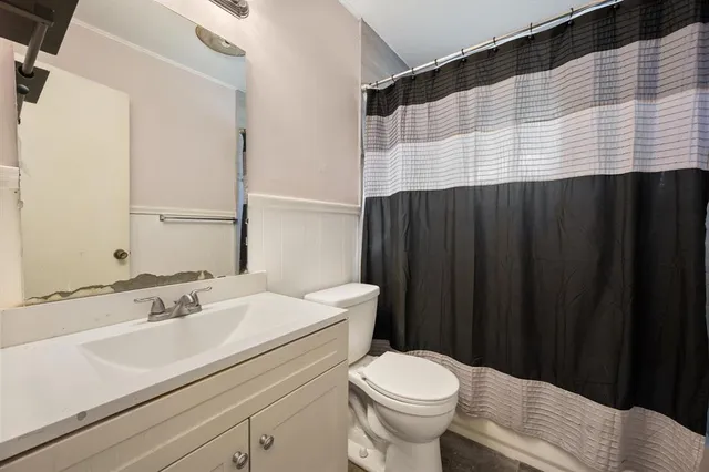 $415,000 | 700 West 3rd Avenue, Corsicana, TX 75110