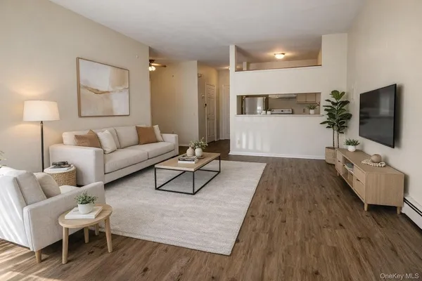 $1,700 | 39 Church Street, Unit 4, Port Jervis, NY 12771