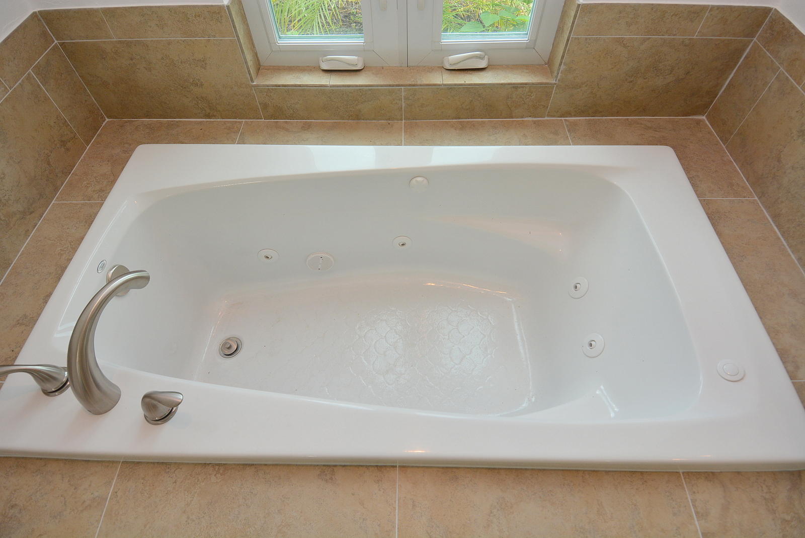 199 Southwest Ridgecrest Drive Port St. Lucie, FL 34953 - Photo 36 of 54 Master Bath