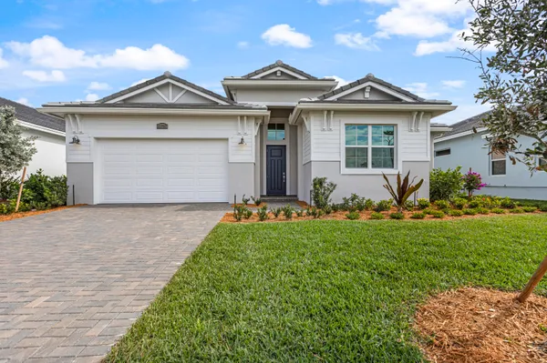 $779,990 | 13766 Southeast Chantilly Trace, Port St. Lucie, FL 34984