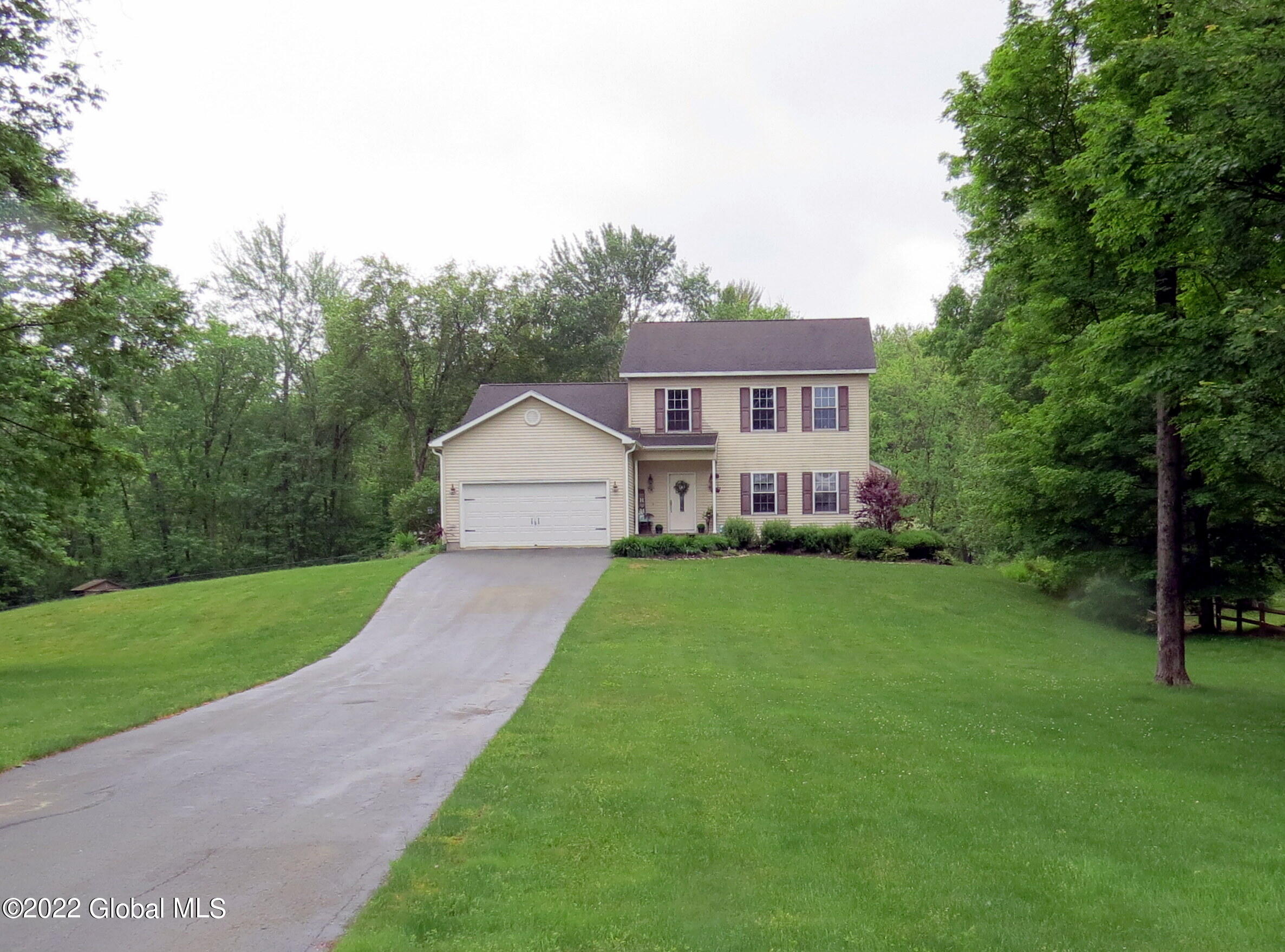 32 Old Bend Road Moreau, NY 12828 - Photo 1 of 38 Front Driveway